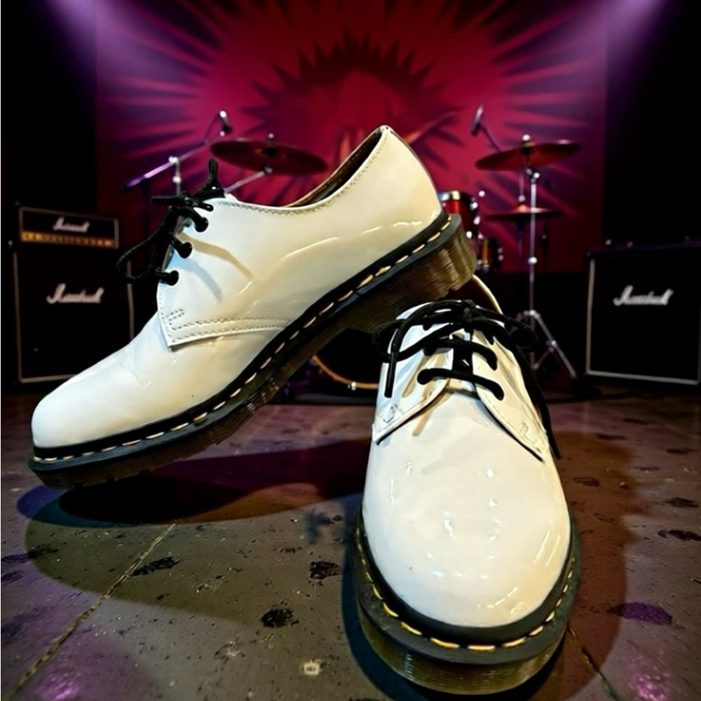 Dr. Martens 1461 White Patent Lamper 3-Eye Oxfords NWOB Women Size 7L / Men 6M